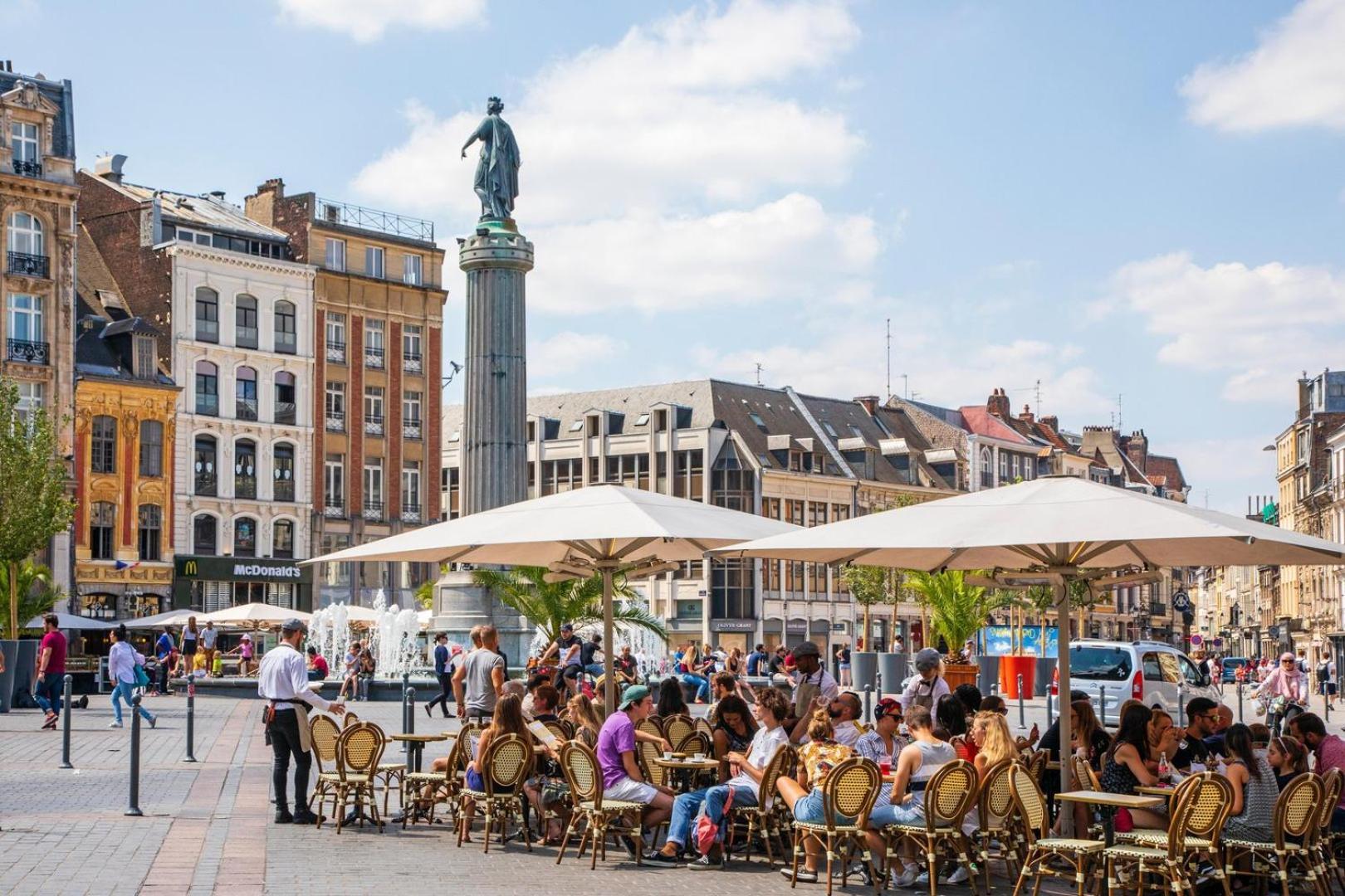 2-Bedroom Flat + Private Car Park. Lille Exterior foto